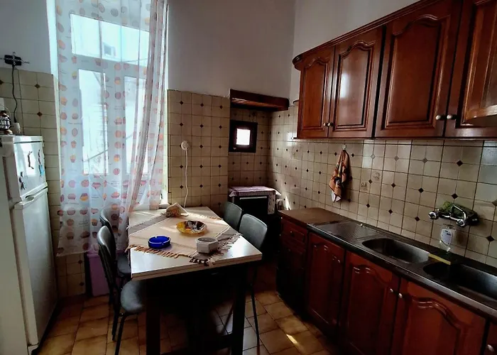 Διαμέρισμα Gyzi 's House *