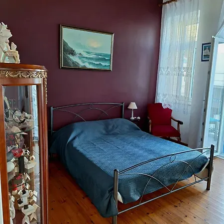 Gyzi 's House * Tínos